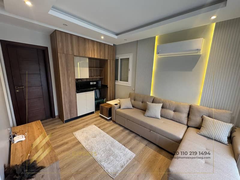 9 422e7d4b-edea-4b42-b4f1-d5aaefbe6add. jpg