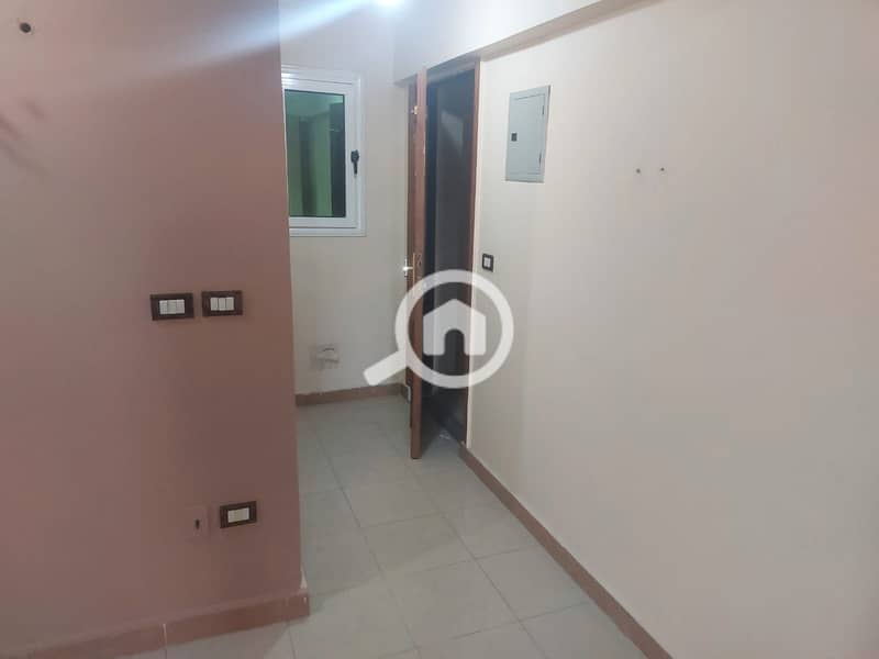 7 2e630eac-0da4-4a2c-8e06-a0320c959dad. jpeg