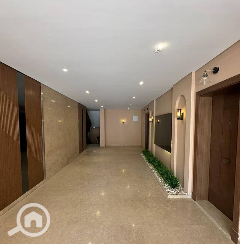 5 WhatsApp Image 2024-08-21 at 5.11. 33 PM (3)_edit_476318522379849. jpg