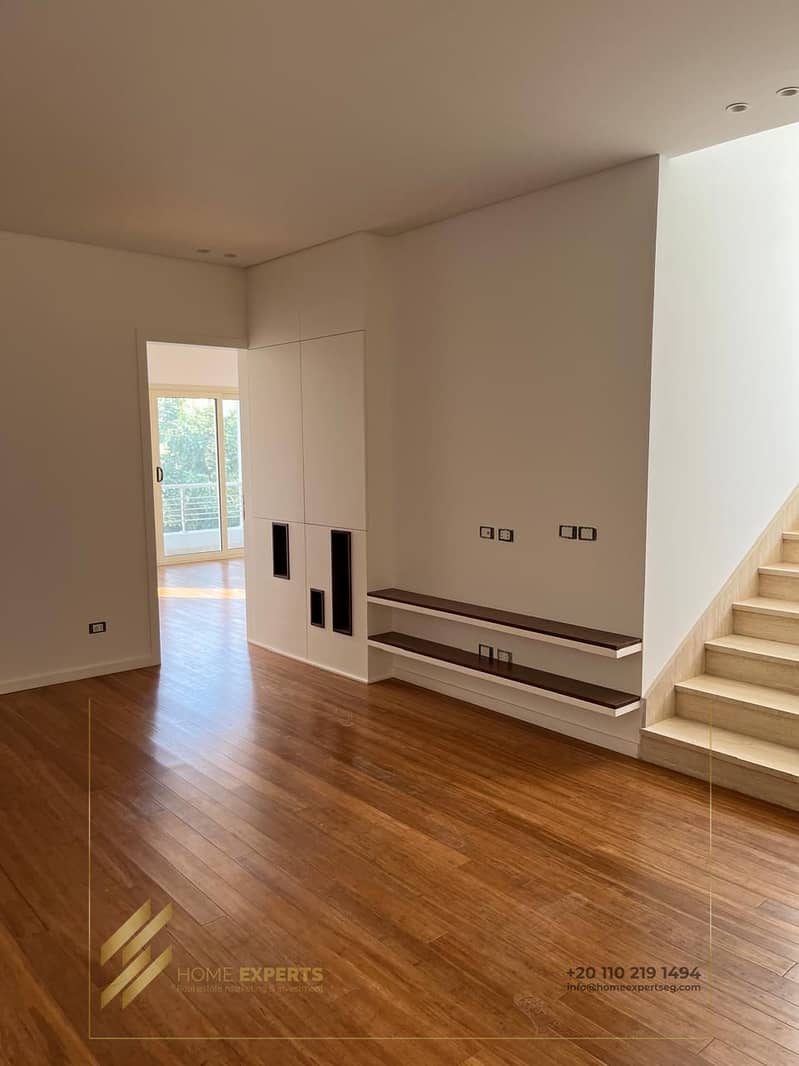 18 e5f3a58a-fa40-4b00-84ea-7c166e108997. jpg