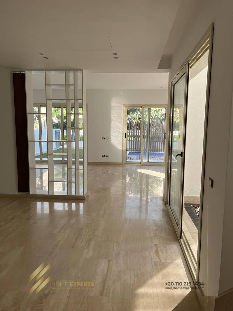 7 b6c0fbc7-2203-499e-8201-58cdc71e8d2b. jpg