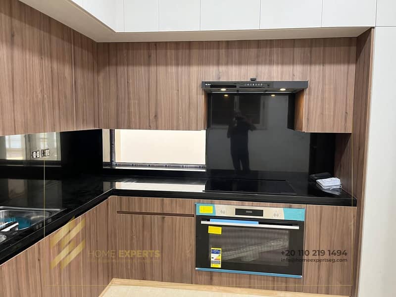 12 b2ae6288-bc0a-450d-aa6d-171e7814347a. jpg