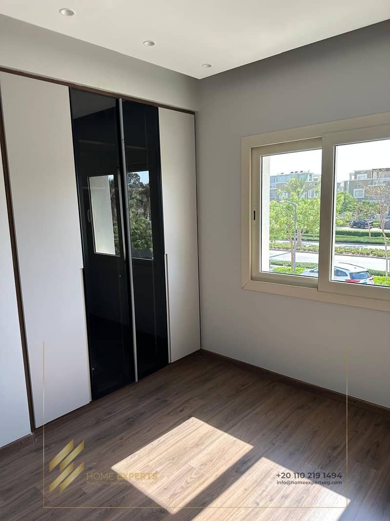 8 7892b374-a940-431b-bc6f-24672bf0bd70. jpg