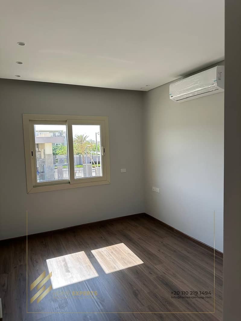 9 cba00ae6-f0be-458c-bdad-045760f444d5. jpg