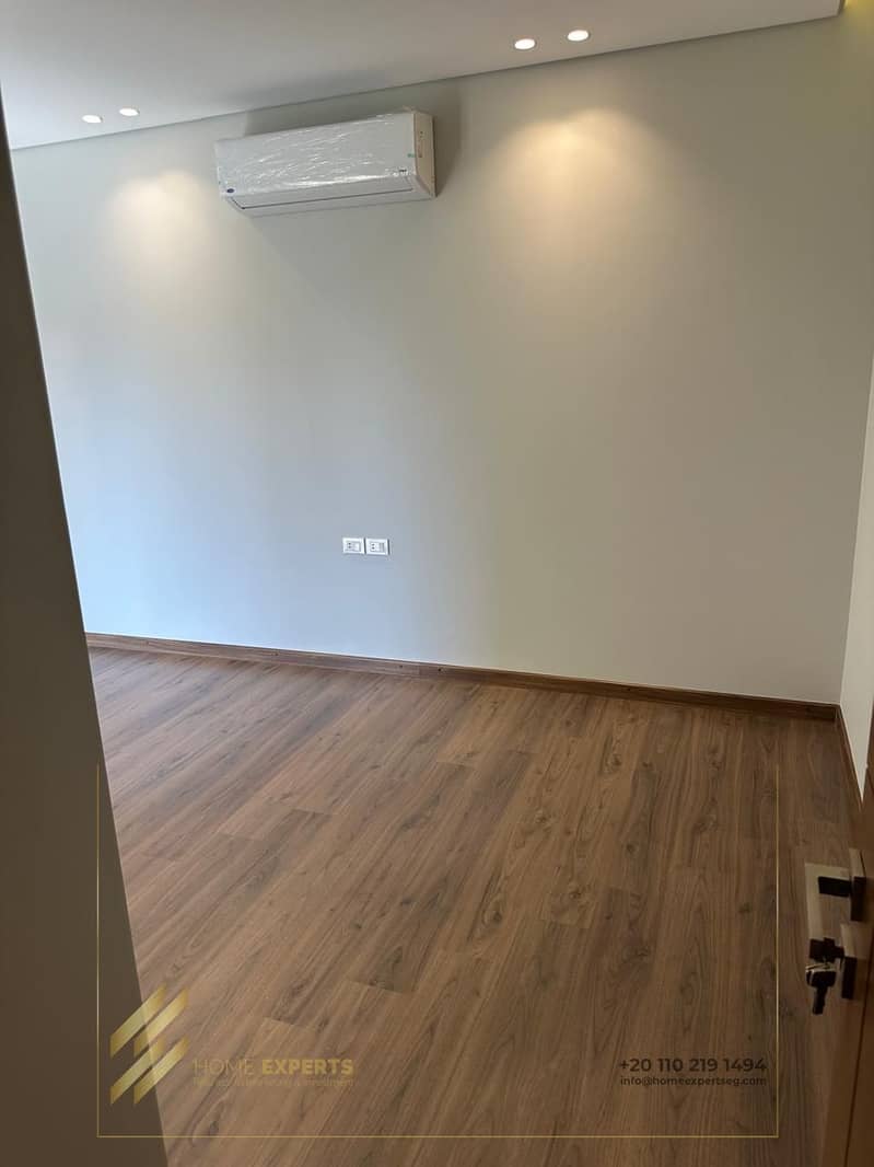 12 02cb70ee-48a7-46b8-b2cd-7bfeb465dfdf (1). jpg