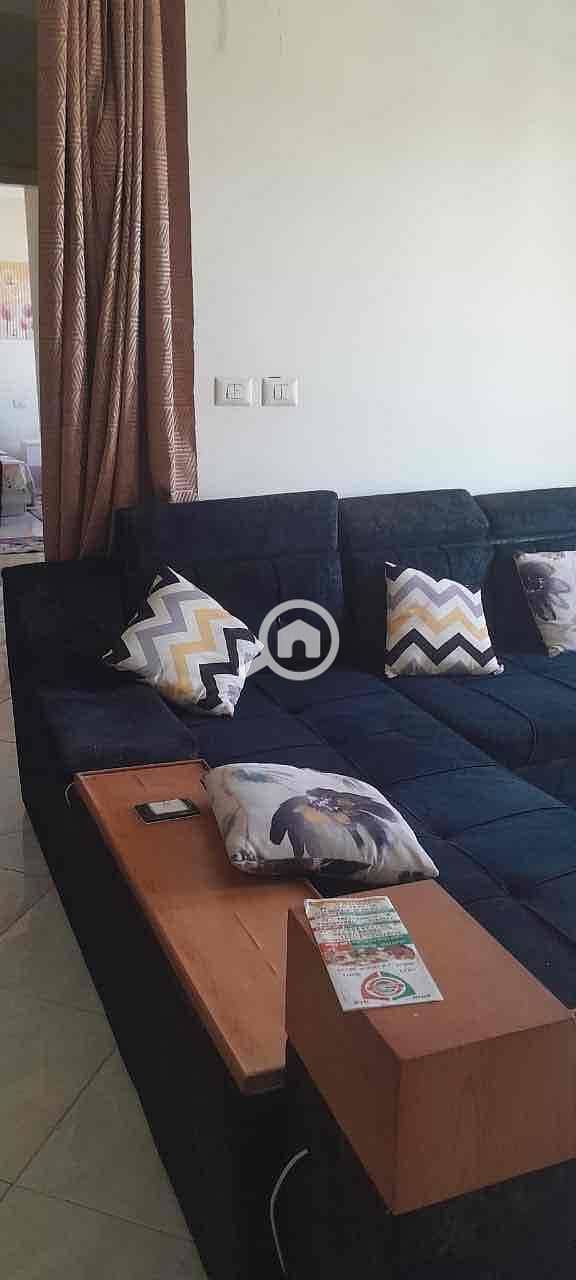 2 18f24074-0a4a-4c56-8b96-887e7876d878. jpg