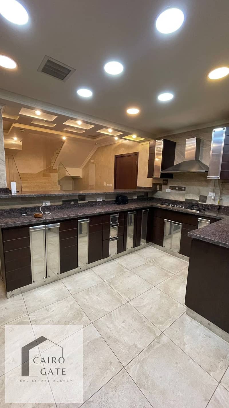 10 WhatsApp Image 2024-12-17 at 21.05. 54_0d448d4f. jpg