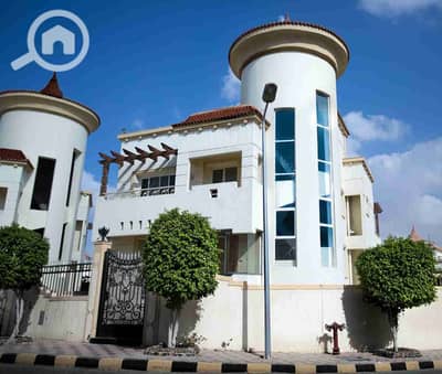 فیلا 5 غرف نوم للبيع في القاهرة الجديدة، القاهرة - IMG-20251229-WA0116. jpg