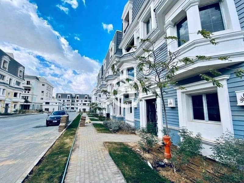 8 FB_IMG_1696451423965. jpg