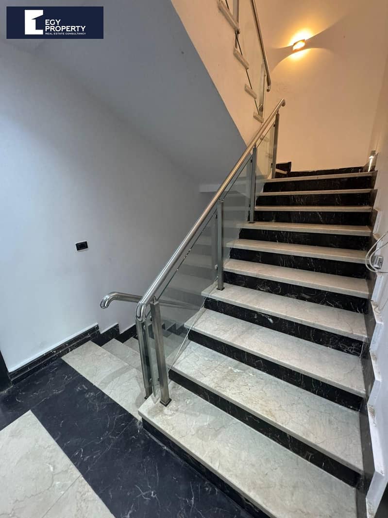 8 _files_2ef2a472-933f-4dca-b957-2423263a084a. jpg