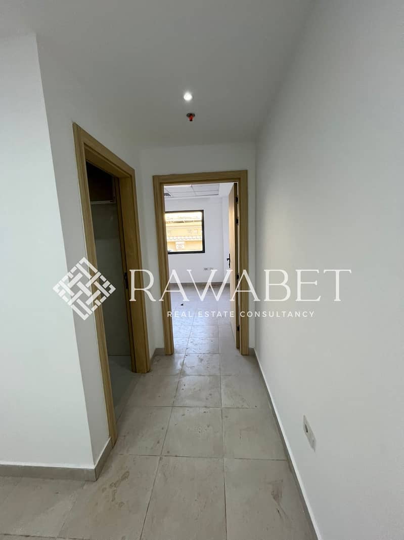 5 5a1fbbc4-7822-4d7e-9bf4-8171b9d593d9. jpeg