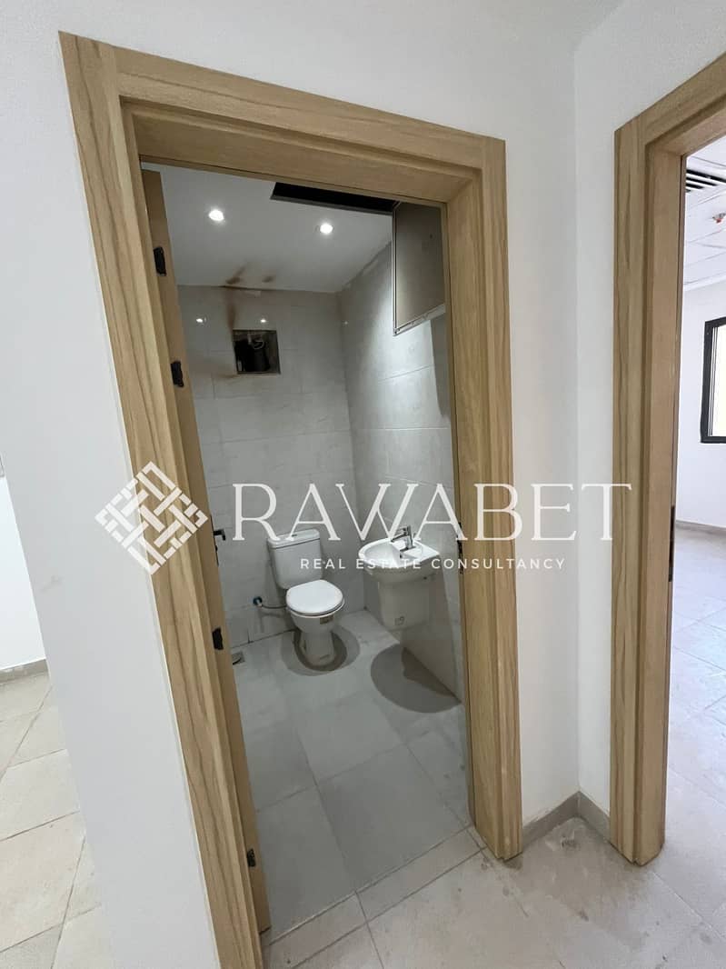 6 6979b0d8-29be-4d60-9e6f-e6b75bbbf228. jpeg