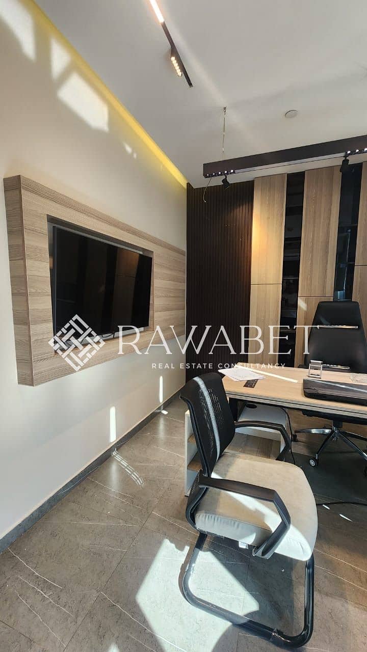 6 8cb34ac7-8eb1-4cb6-ad99-493201db3f21. jpeg