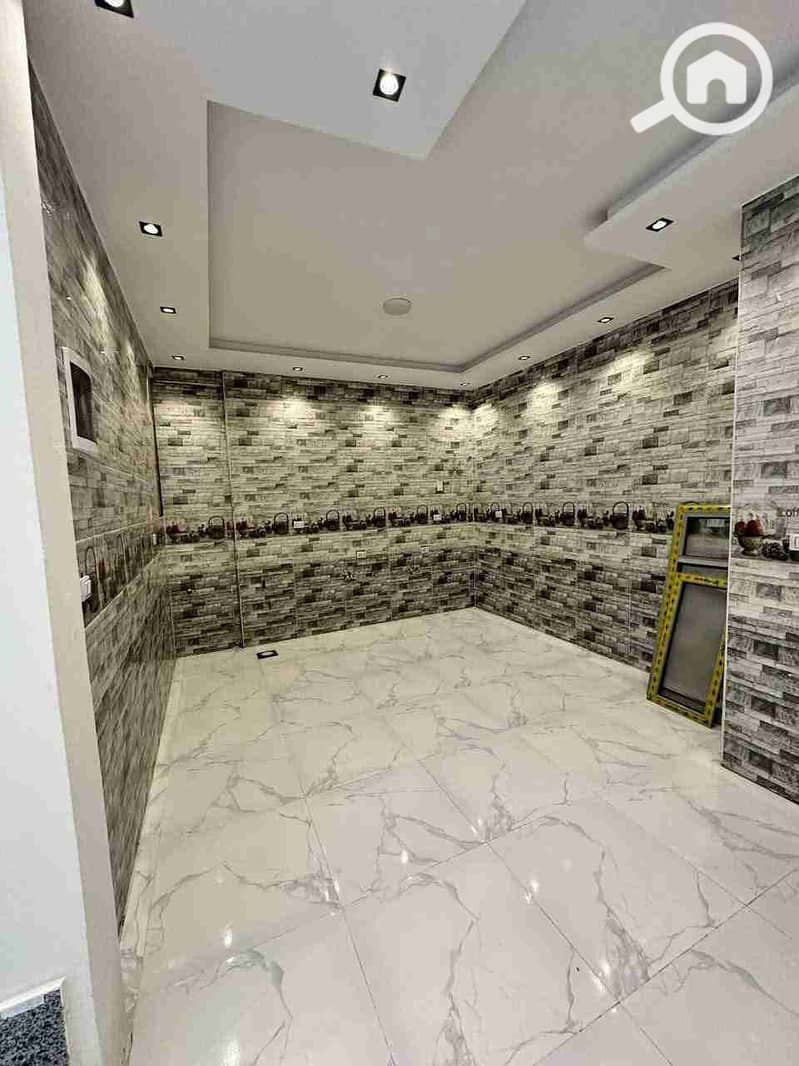 12 FB_IMG_1758097150549. jpg