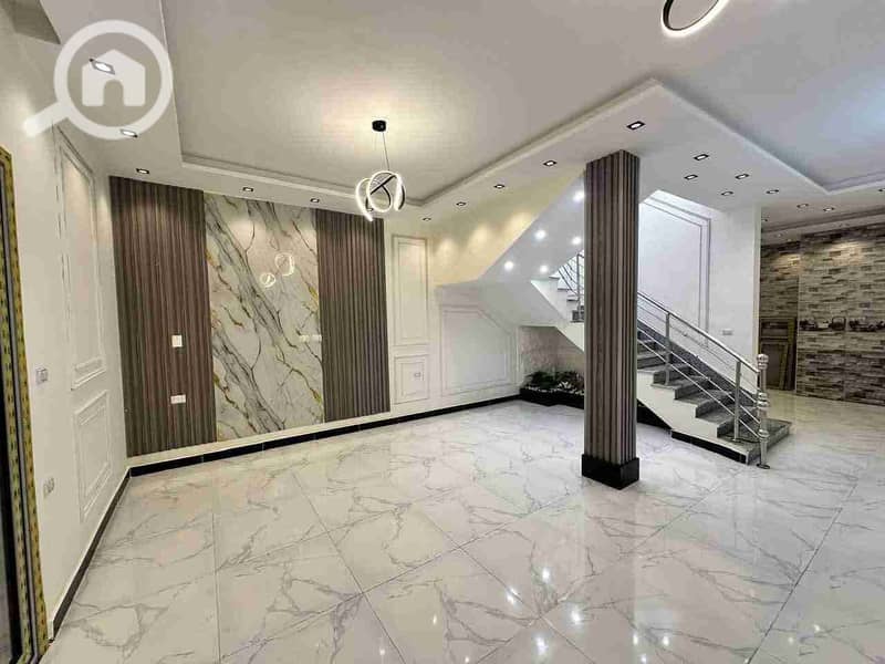 13 FB_IMG_1758097148789. jpg