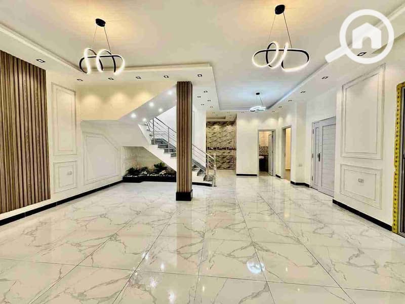 17 FB_IMG_1758097159385. jpg