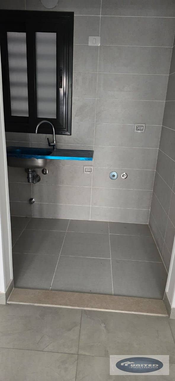 4 01b1132e-6995-4dfb-a9fc-14378bf7a485. jpg