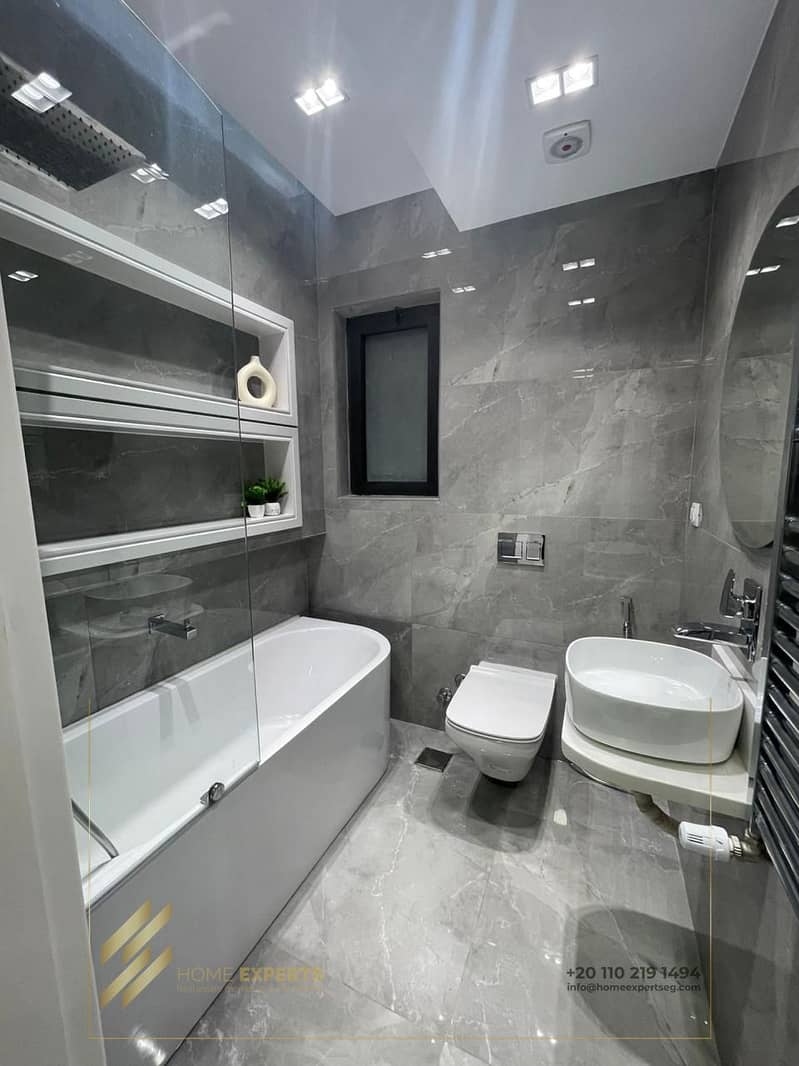 15 d30b94ea-b157-4ce5-a511-e3f447d8c05e. jpg