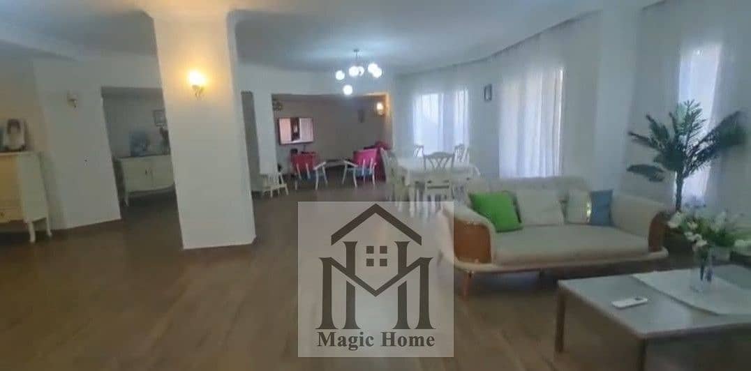 2 1d22c2a2-7a1c-4255-9ad9-f492ed9ff04b. jpg