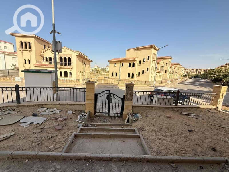 4 6f59d9bb-b802-4e36-8048-48189f2b811e. jpg