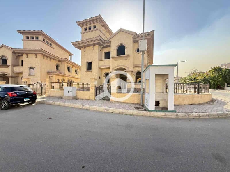 12 a82f471a-23b7-4a21-a886-a6d5dfec96e3. jpg