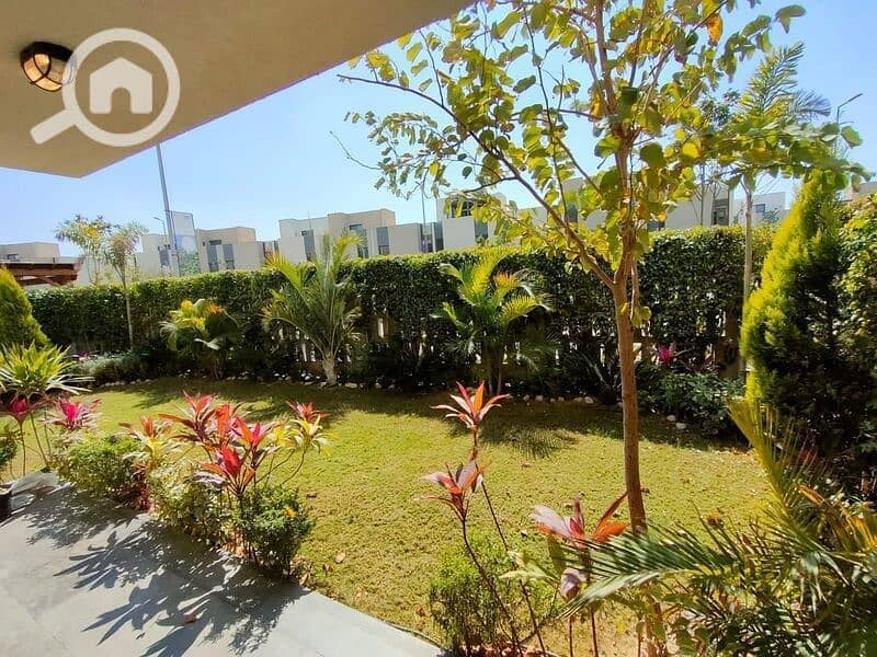 8 569764079_24924668093820850_7195682519525416402_n. jpg