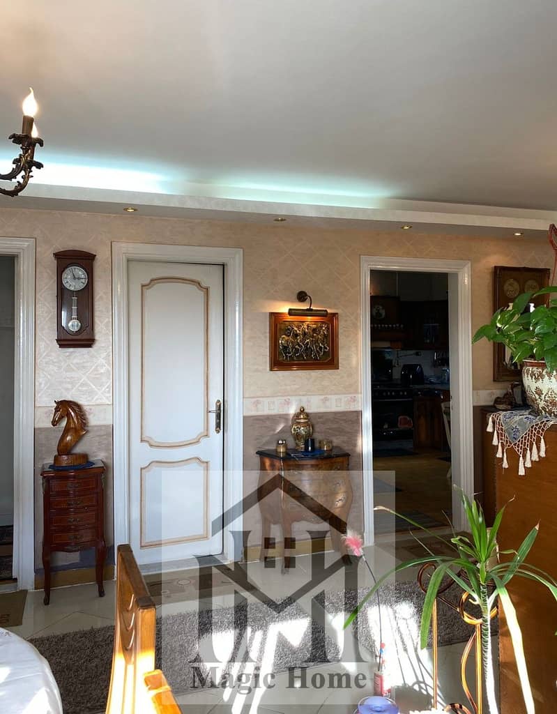 8 40152f17-d7bf-43e9-8b27-88be5b17d5c5. jpg