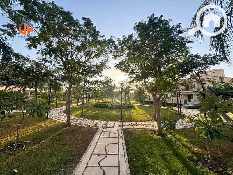 2 fd39ec4d-72cc-4c60-8919-f0107b3cef47. jpg