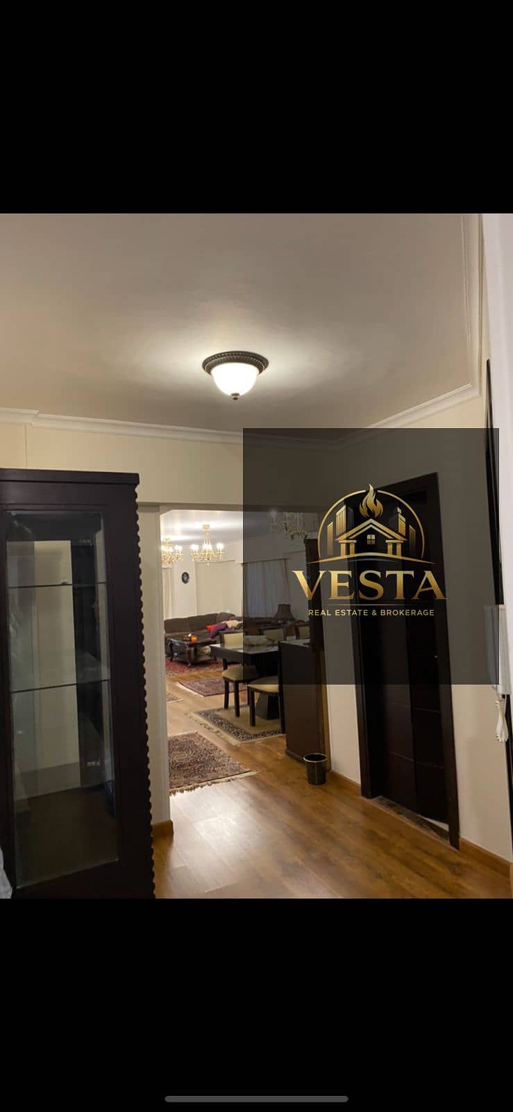 4 6fe5866f-aa16-418f-9455-bb1776106179. jpg