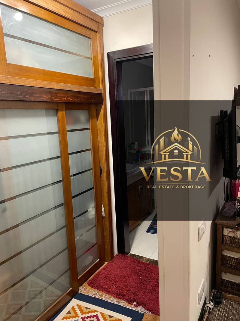 13 c354660e-247e-458b-8593-8b384a53b9a5. jpg