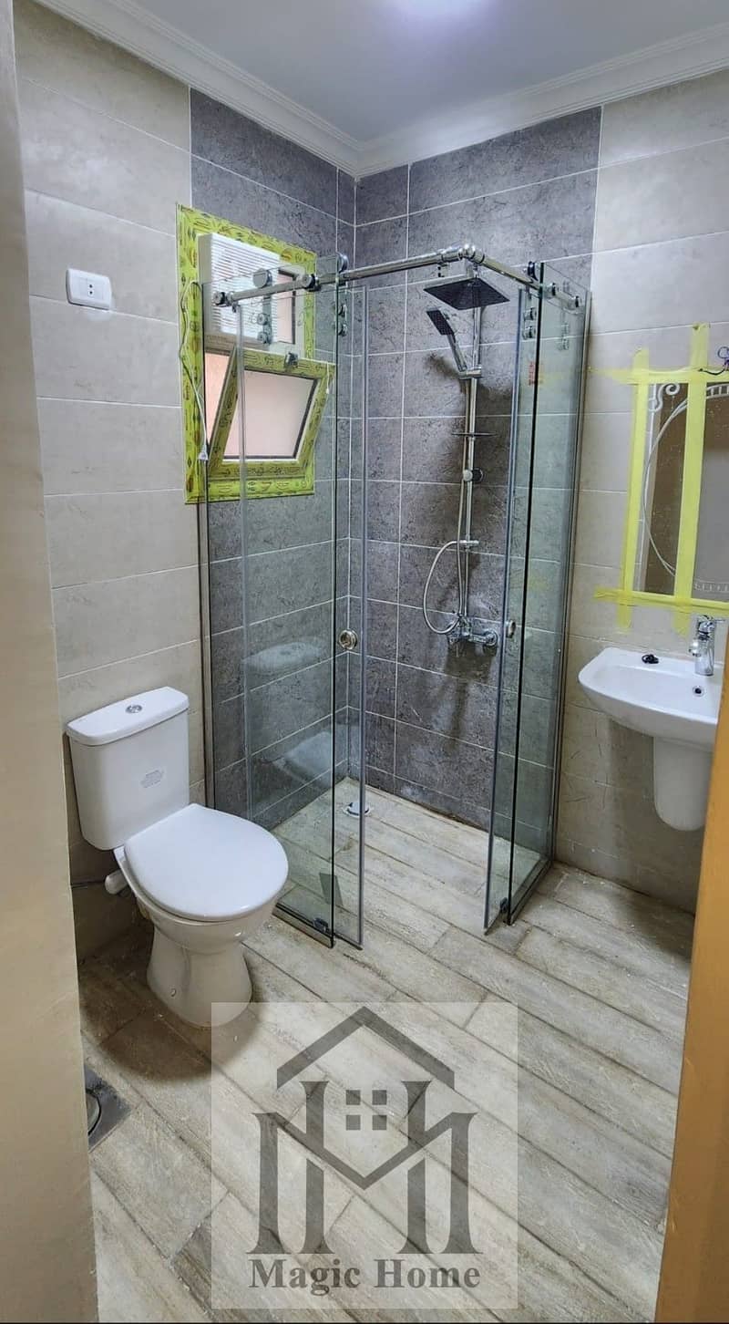 12 f3da5d8a-989e-4698-8335-700d95255121. jpg