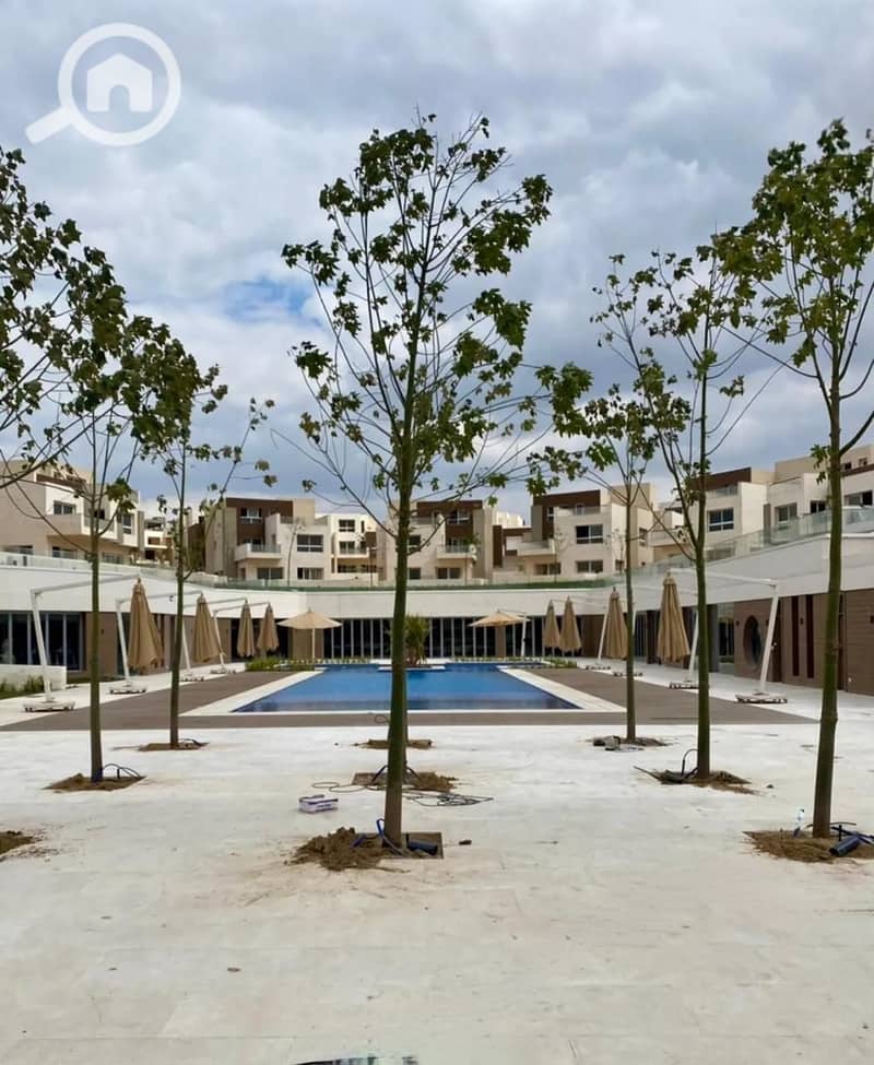 3 WhatsApp Image 2025-10-11 at 2.22. 14 PM (5)_edit_484638323525162. jpg