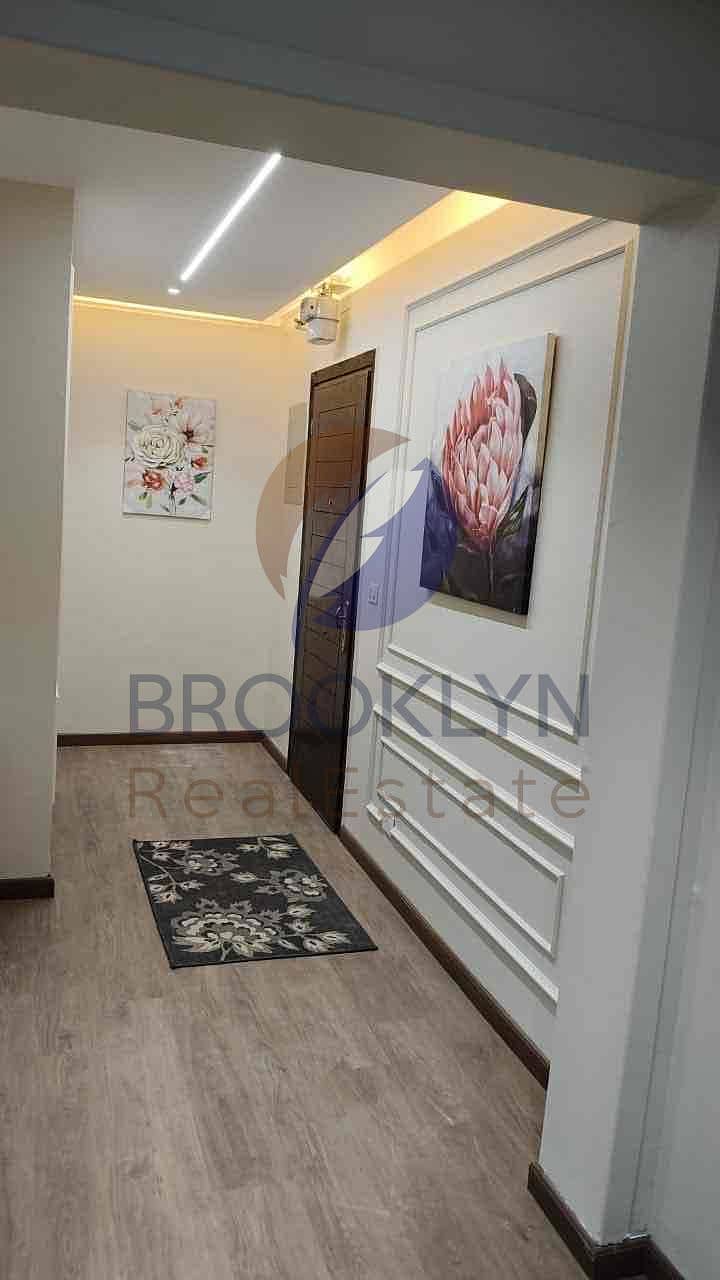 8 dbc0b8f2-af94-4398-99fe-ceea23f8b346. jpg