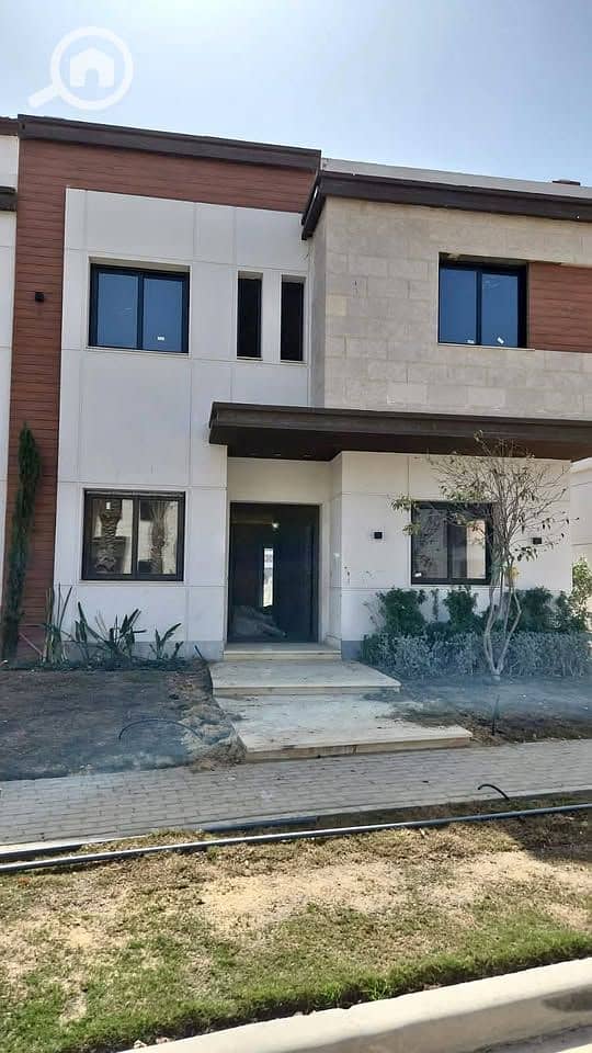 8 584544325_2311844975926821_7091733808840692224_n. jpg