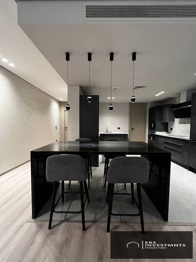 3 8800c19d-a6c8-4a27-895a-f8245df6ecfb. jpg