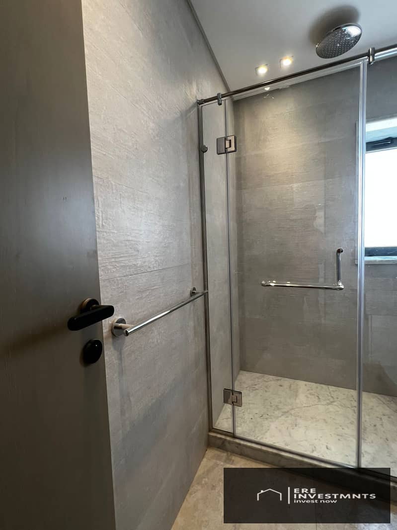 7 7941d05a-fac3-4c38-96a3-dc7af0ce1631. jpg