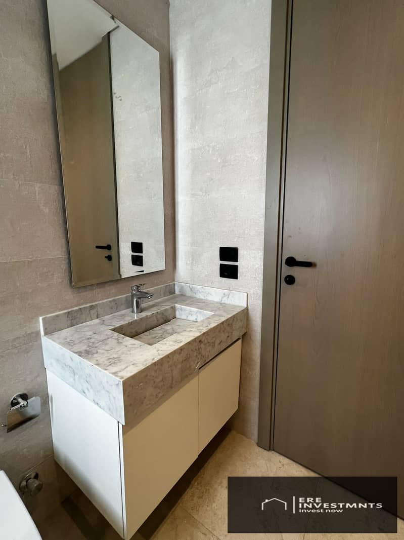 11 b608e15e-2e18-4c01-ae4e-0e1a35be9831. jpg