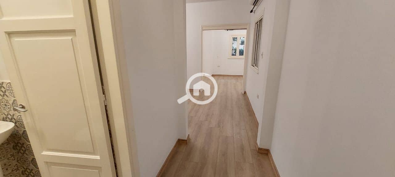 4 c218a3cf-7642-4b5f-8d41-04682c50e5d8. jpeg