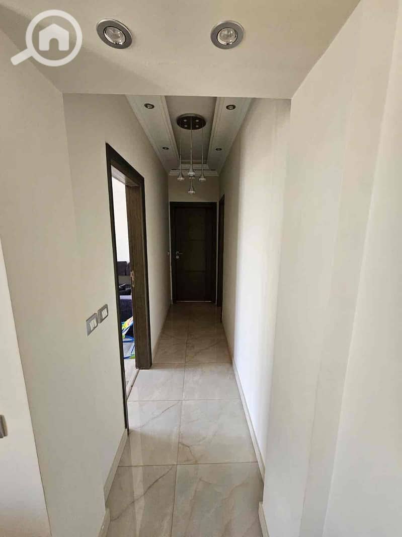 7 3a2961ca-e416-4d89-ba01-3f8dd64d1600. jpg