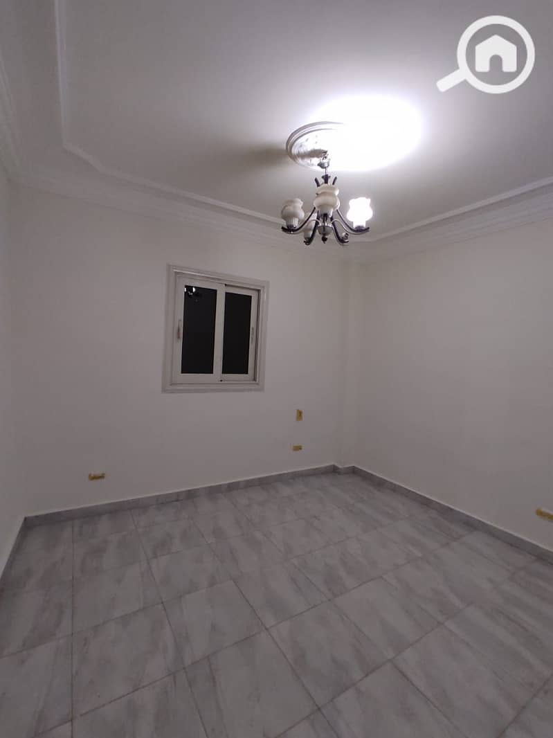 8 a1c27230-8579-4748-95b0-8166012ecd45. jpeg