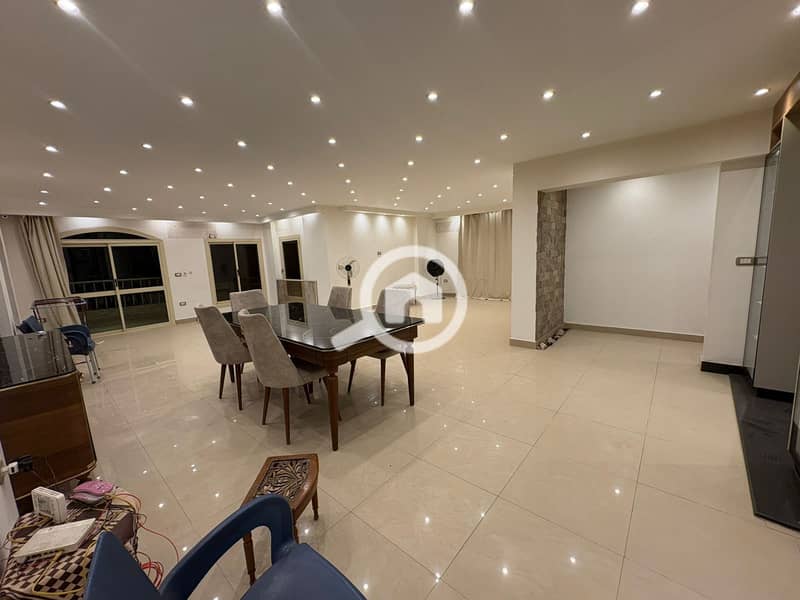 7 e83034ee-b252-4459-8140-e61d3877fe9a. jpeg