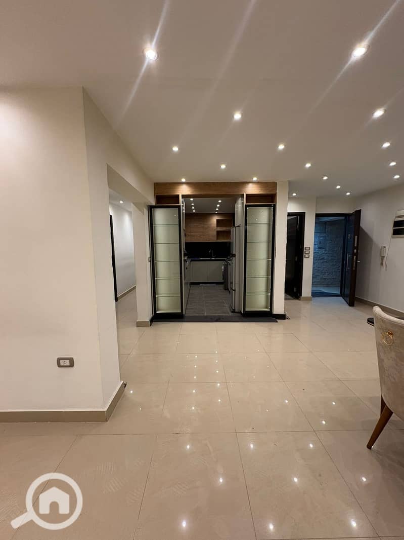 10 634d1bd1-5afe-4ce8-a1ff-162e6b913e40. jpeg