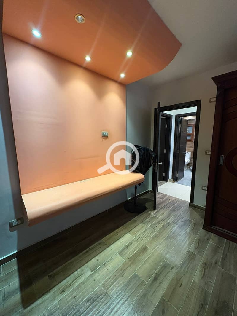 17 b3c51b96-7007-4ceb-bd76-9db6032b0acf. jpeg