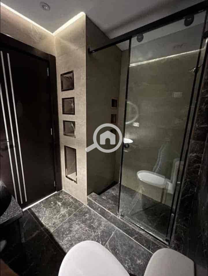 9 04394968-872f-4202-9f6a-3c2c2e802a82. jpg