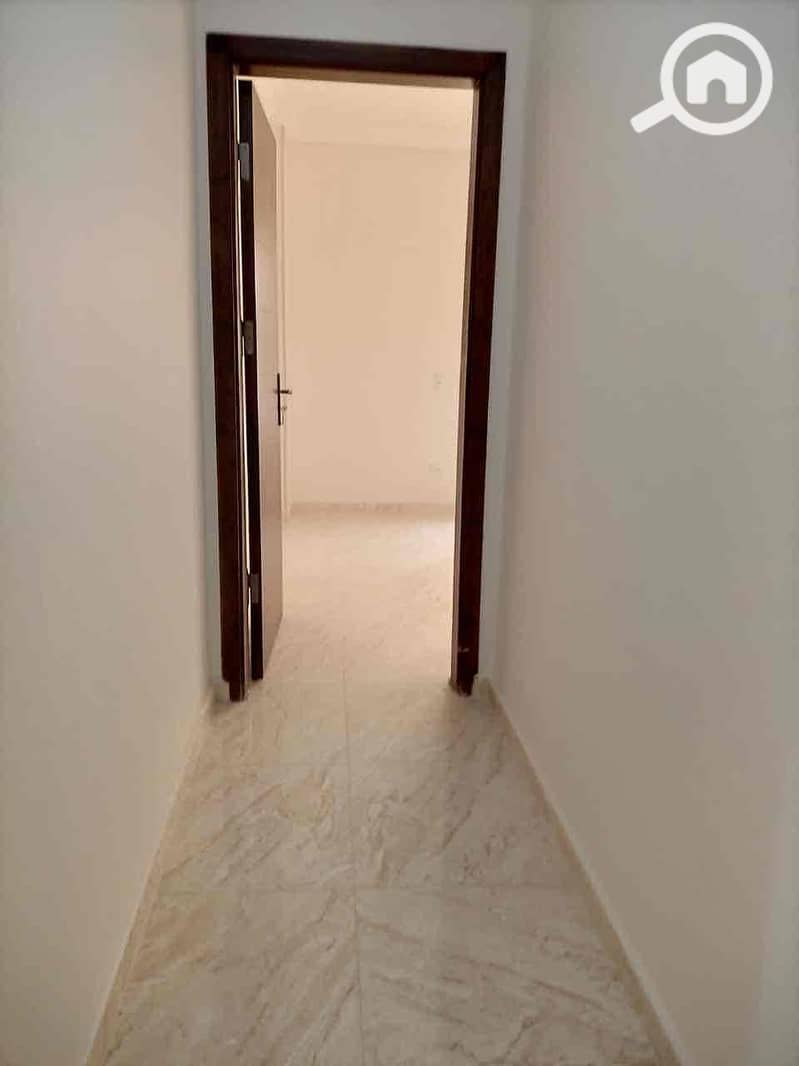 5 64bea4cb-9519-487b-a2df-3bf1badaf028. jpg