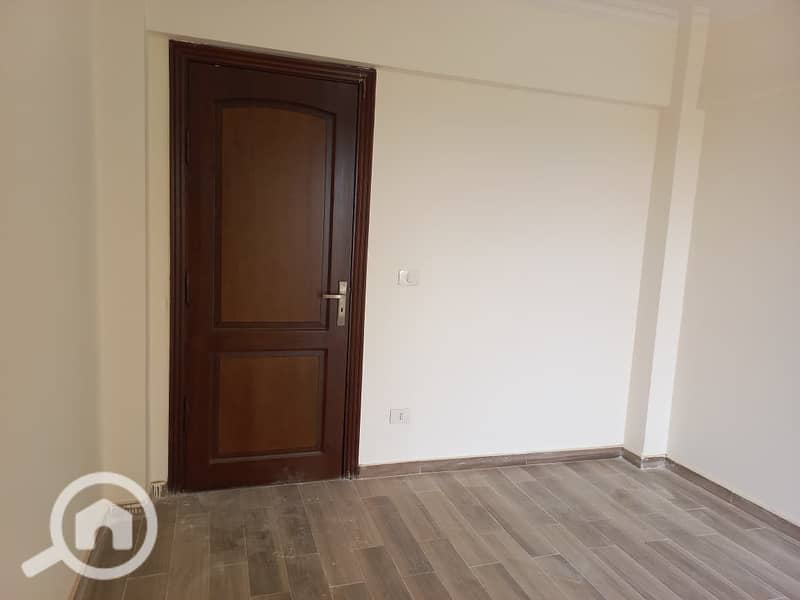 3 1a777702-3cc5-4c31-ad39-e91399437a62. jpeg