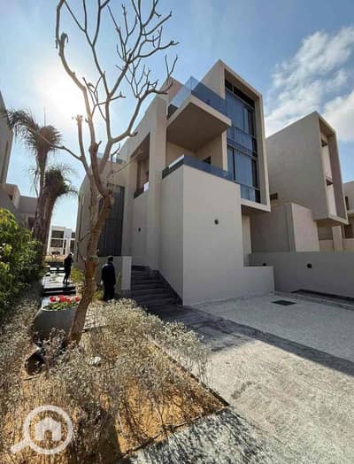 5 Bedroom Villa for Sale in New Cairo, Cairo - 834d025f-b6e4-4d2d-92b7-11392ad8708f. jpg 5 Bedroom Villa for Sale in New Cairo, Cairo - 834d025f-b6e4-4d2d-92b7-11392ad8708f. jpg