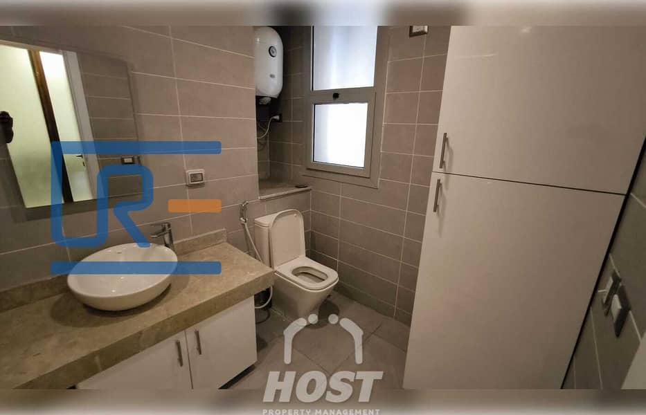 4 4ca61cd3-73a2-4257-80ac-20da58755829. jpg