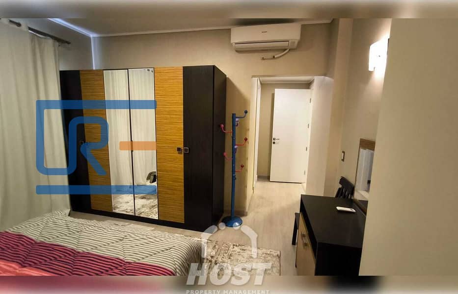 10 5879d5f6-2214-4ff1-a43e-f9c5c60705f9. jpg