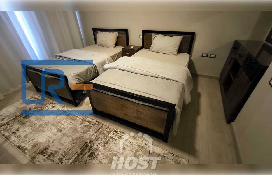 11 70199ad8-5a8d-4fd5-9b2e-b07d3a11fa01. jpg